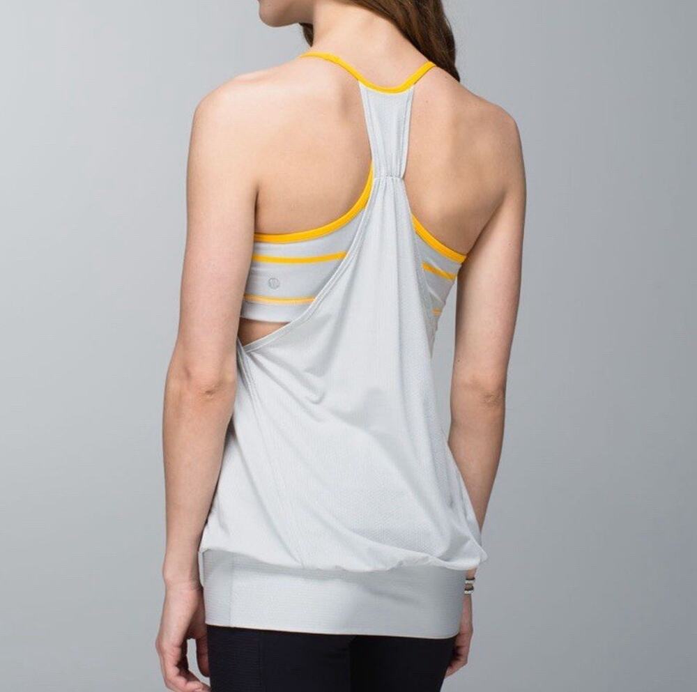 Lululemon SIZE 4 No Limits Tank Silver Spoon Pop Stripe Heathered Lt Gray Yoga